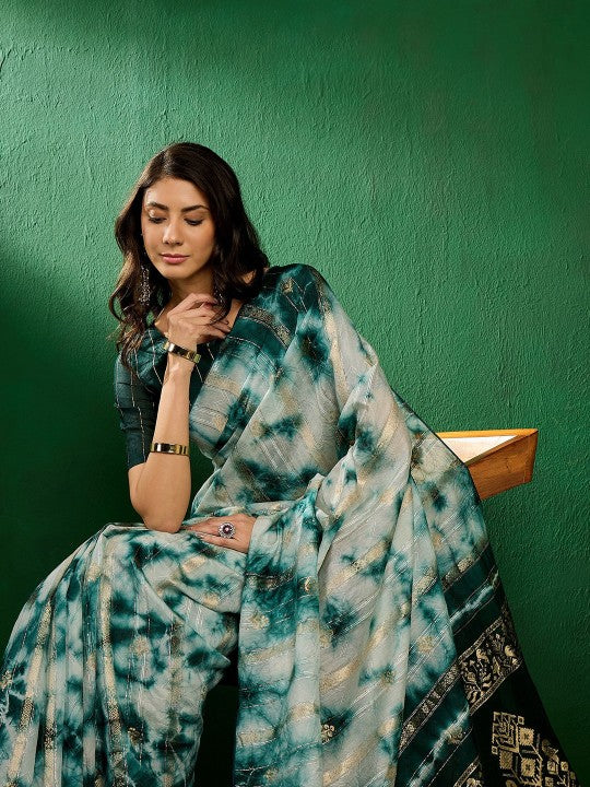 Green Ethnic Motifs Woven Design Dyed Banarasi Sarees