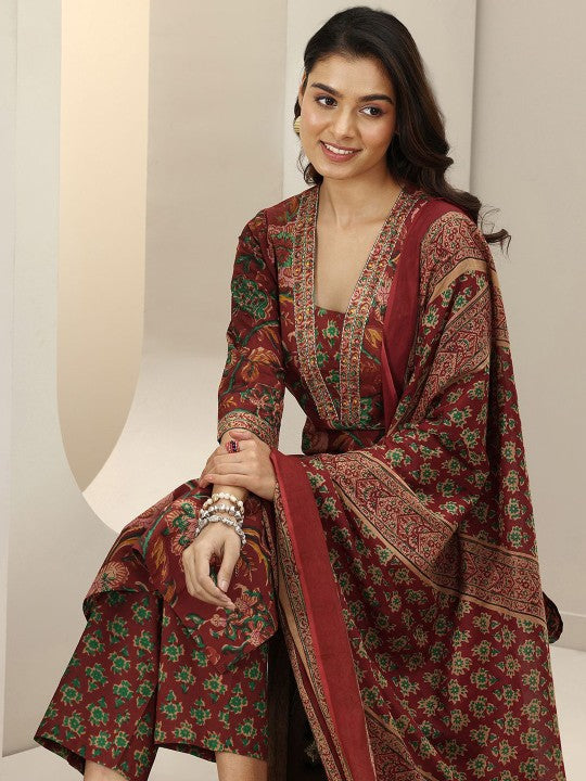 Women Floral Printed Regular Sequinned Kurta with Trousers & With Dupatta
