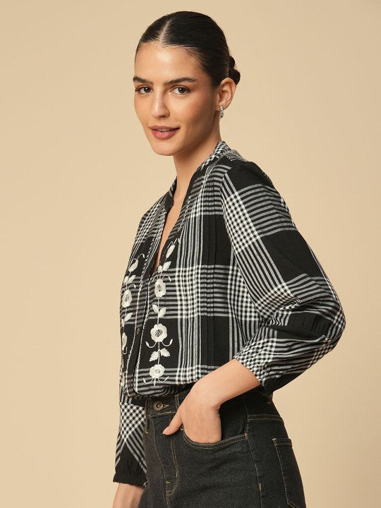 Checked Roll-Up Sleeves Top