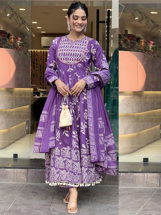 Women Ethnic Motifs Printed Regular Kurta with Trousers & With Dupatta