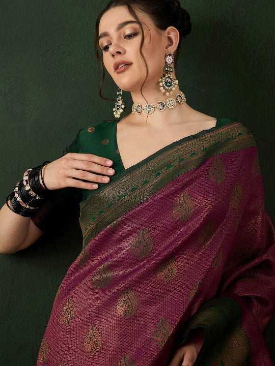 Woven Design Saree With Blouse Piece