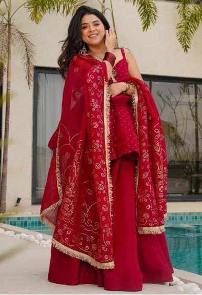 Elegant Yellow Sleeveless Kurta Set with Dupatta