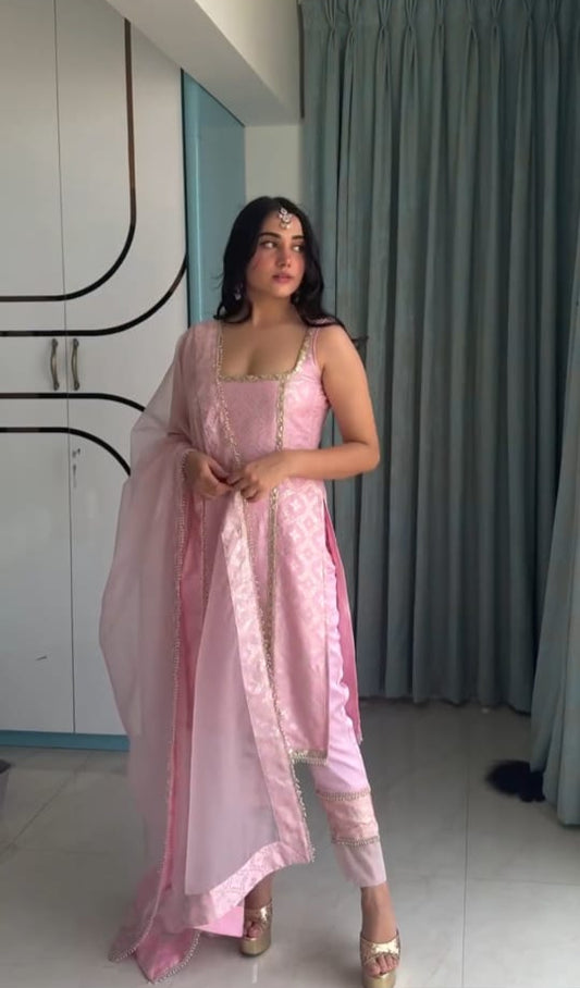 Elegant Baby Pink Embroidered Kurta Set with Dupatta