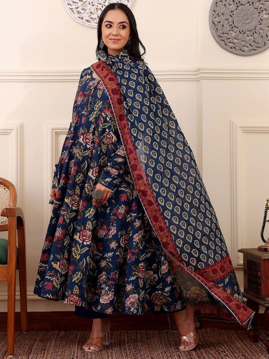 Women Floral Printed Regular Kurta with Trousers & With Dupatta